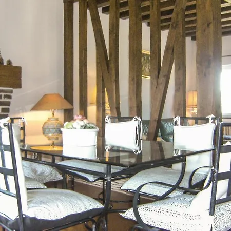 Beautiful In W/ 3 Bedrooms Hébergement de vacances *